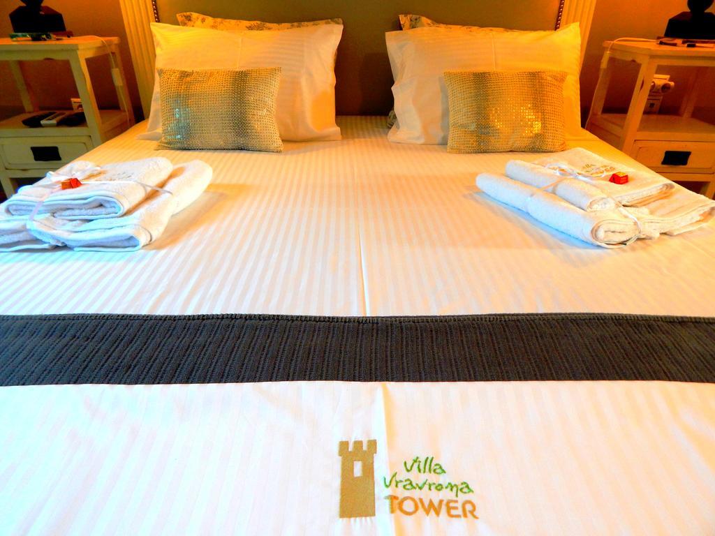 Villa Vravrona Tower & Suites Markópoulon Exterior foto